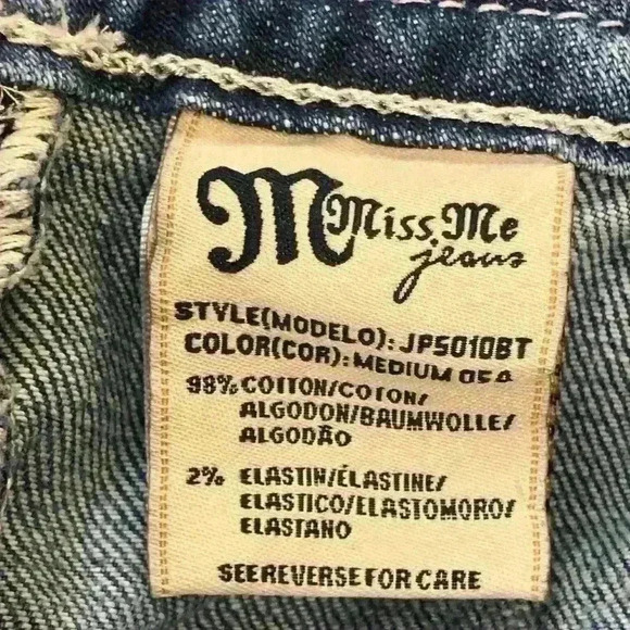 Miss Me Denim Women’s 28” Waist Shorts Pants - Picture 10 of 12